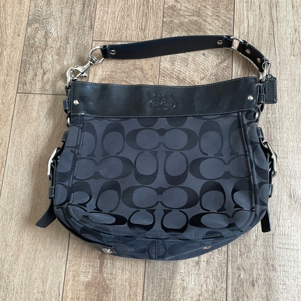 Coach large tote/hobo